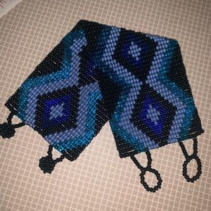 HANDCRAFTED BRACELET